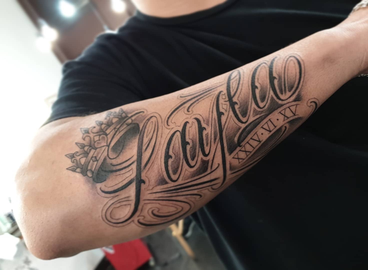 Tattoo Lettering Top 100 Names For Boys: Lee, Leezey: 9798459676716:  Amazon.com: Books