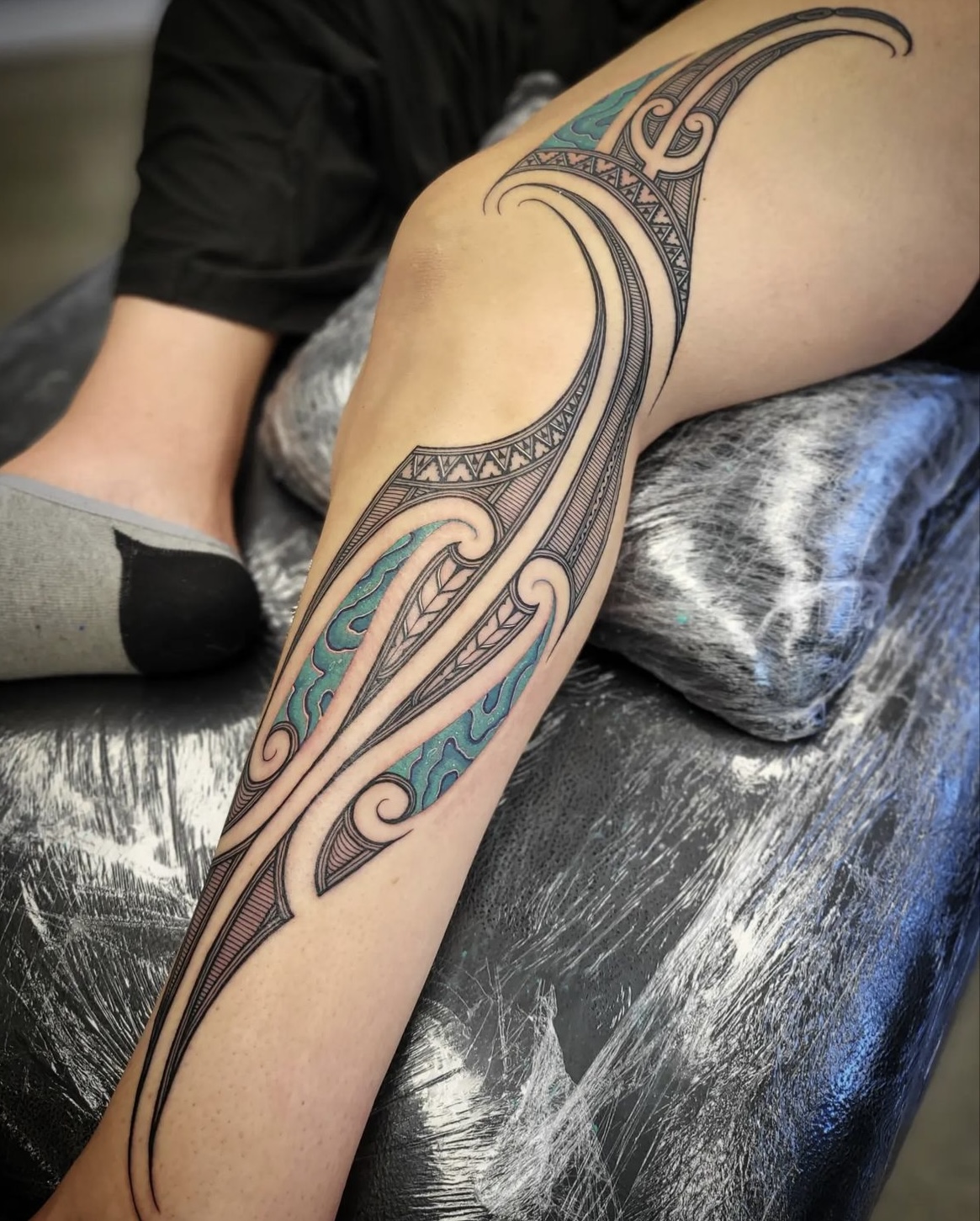 Photo by (fmecky) on Instagram | #manawatapu #sunsettattoonz #mandalatattoo  #onlyblackart #btattooing #polynesiantattoo … | Tattoos, Maori tattoo,  Polynesian tattoo